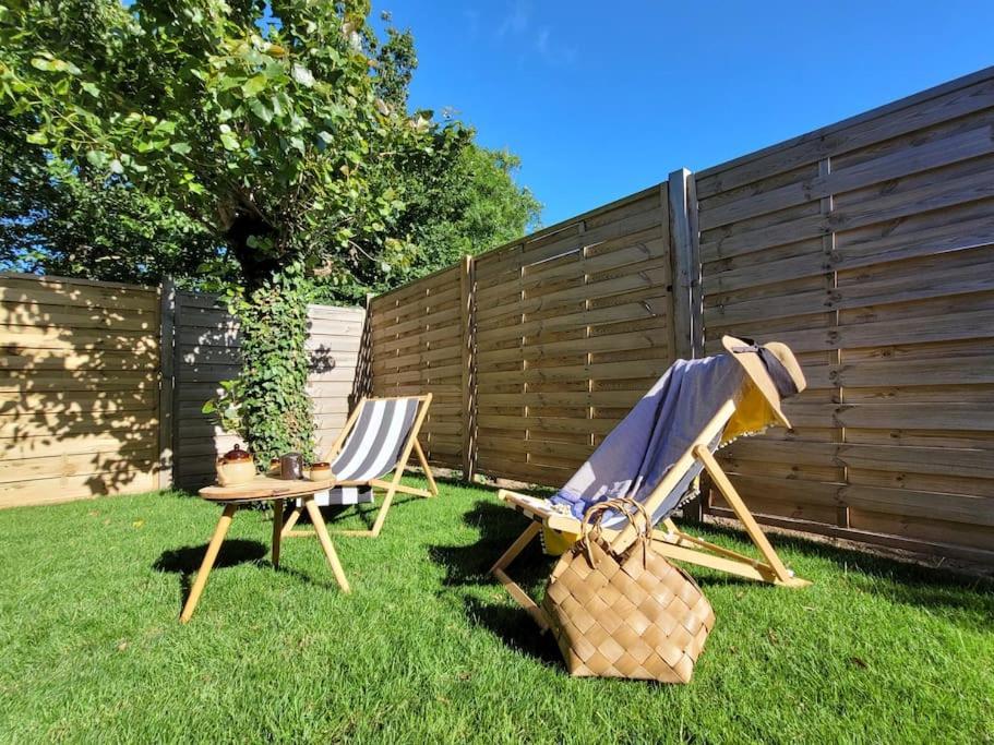 Casa vacanze La Du Sentier, Original En Bois Et Sur Pilotis Avec Beau Jardin Et Très Proche De La *